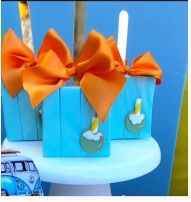 Doces quadrados decorados